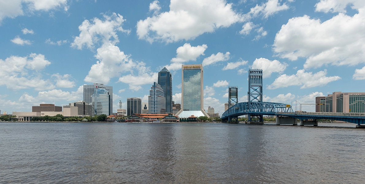 Shedding Pounds in Jacksonville – A Journey to Wellness with HCG and B12